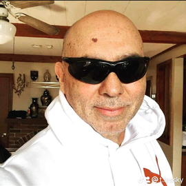 Johnny maki profile image