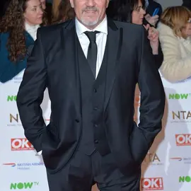 douglas Fraser profile image