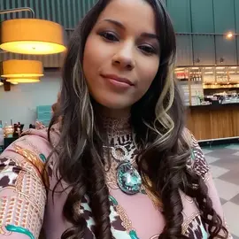 Olivia Johnson profile image