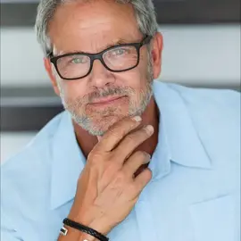 Chris Ernsting profile image