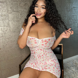 DANIELLE JOHNSON profile image