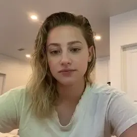 lora Rosie profile image