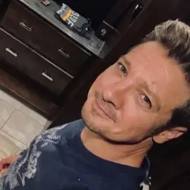 Jeremry Renner profile image