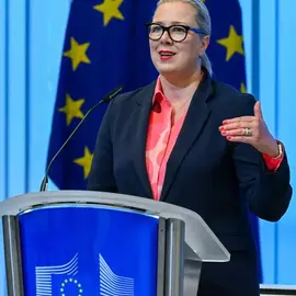 Elizabeth Robertson profile image