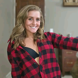 Kelly May profile image