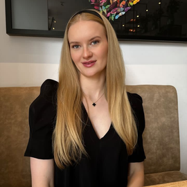 Elena Mihai profile image