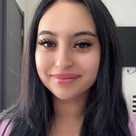 Alex Sandra profile image