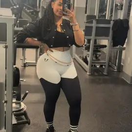 Nathaly Kay profile image