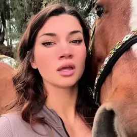 Vicky Victoria profile image