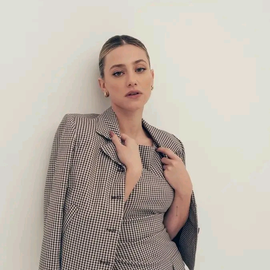 Lilis Reinhart profile image