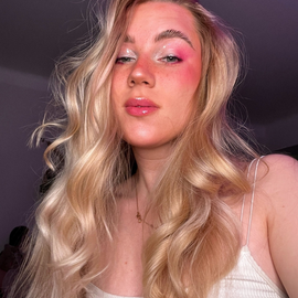 Angela smith profile image