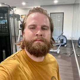 Chris Stapleton profile image