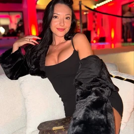 Layah Heilpern profile image