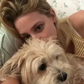 lili reinhart profile image