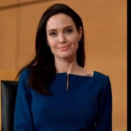 Angelina Jolie profile image