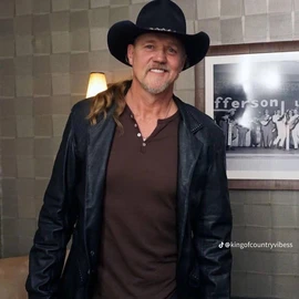 Trace Adkins profile image