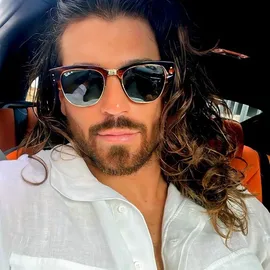 can yaman profile image