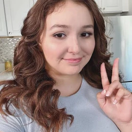 Rose Isabel profile image