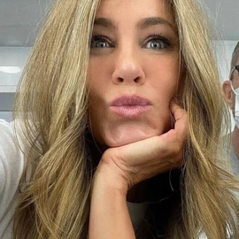 Jennifer Aniston profile image