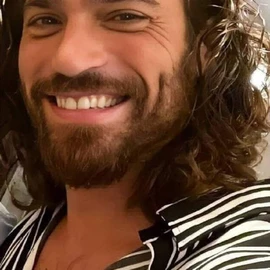 can yaman profile image