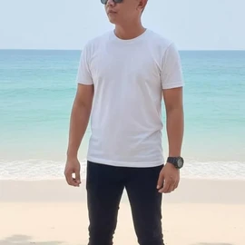 Andrea Gregg profile image