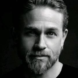 Charlie Hunnam profile image