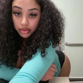 Emily William profile image