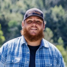 Luke Combs profile image