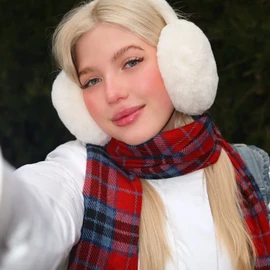 Mary Grey profile image