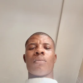 Michael Luxurious profile image