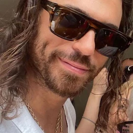 can yaman profile image