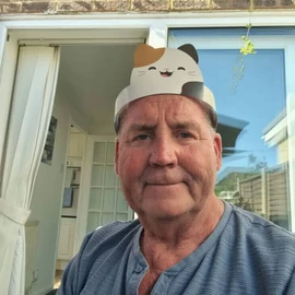 Garry McGiven Travelsonabike profile image