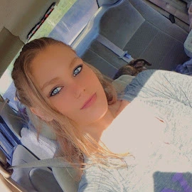 BlueEyes😘 profile image