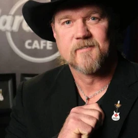 Trace Adkins profile image