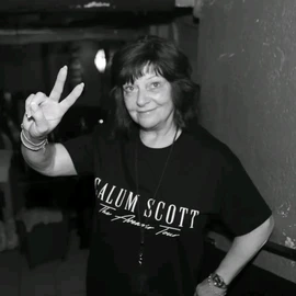 Debbie Scott profile image
