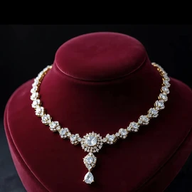 Lily Avery profile image