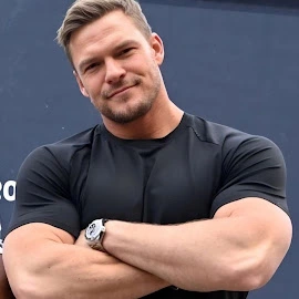 Alan Ritchson profile image