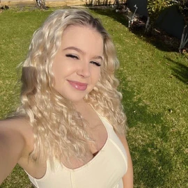 Halley lilly profile image