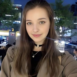 Ava Ruzi profile image