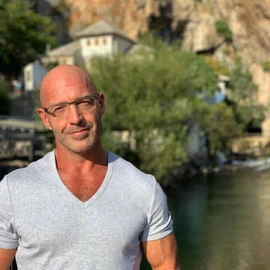 Glenn Cook profile image