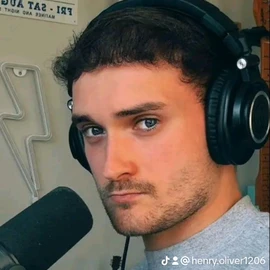 henry Oliver 21 profile image