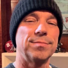 Kenny Chesney profile image
