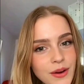 Jennifer wat profile image