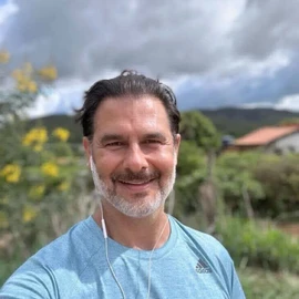 Dr Fernando, comes profile image