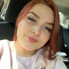 Elizabeth James profile image