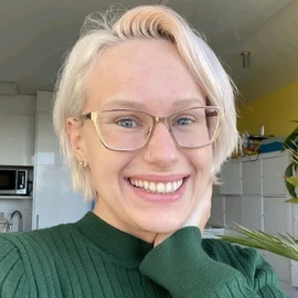 Sarah Williams profile image