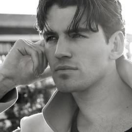 Noah Fearnley profile image