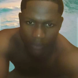 David Luxe profile image