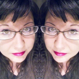 Rebecca L profile image