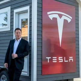 Elon musk profile image